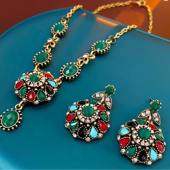Jewelry - NEW Elegant Multicolor Gemstone Necklace and Earring Set